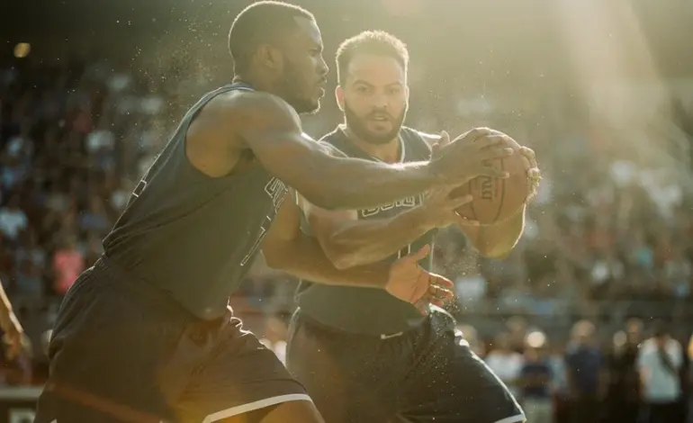 LA Clippers Fall to Spurs as Garland Sits Out Road Trip